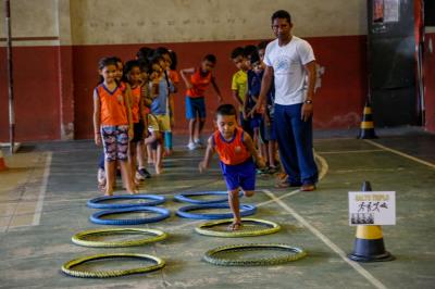 Professor do município promove inclusão em atividades físicas para alunos