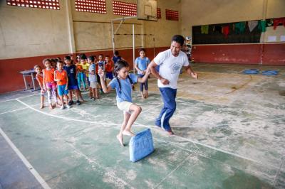 Professor do município promove inclusão em atividades físicas para alunos