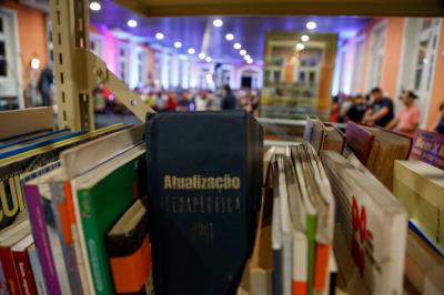 Reformado pela Prefeitura, Chalé Tavares Cardoso é devolvido à população