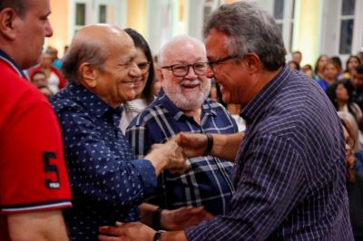 Reformado pela Prefeitura, Chalé Tavares Cardoso é devolvido à população