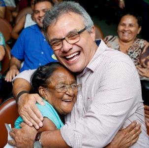 Mais de 60 famílias recebem imóveis do programa Viver Belém - Minha Casa Minha Vida