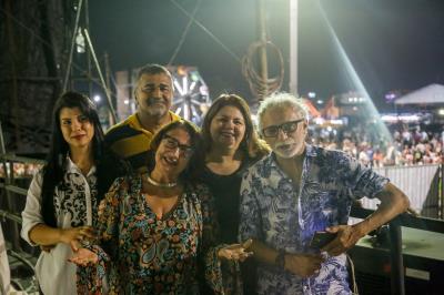 Chegada do novo ano enche de cor e luz o céu no Portal da Amazônia