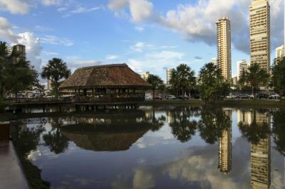 Belém e seus vários encantamentos vistos nas praças, rios e no seu verde	