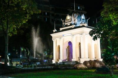 Belém e seus vários encantamentos vistos nas praças, rios e no seu verde	