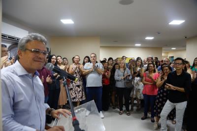 Prefeitura entrega nova unidade especializada em saúde da mulher