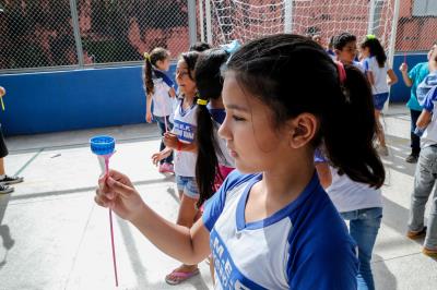 Professora da rede municipal de ensino é premiada nacionalmente