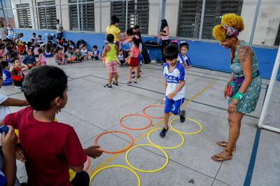 Professora da rede municipal de ensino é premiada nacionalmente