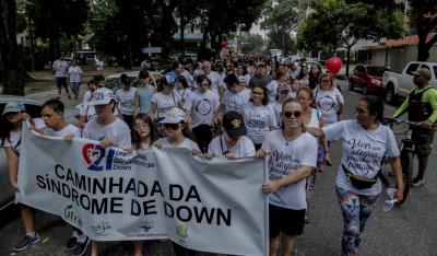Caminhada abre programação alusiva ao Dia Internacional da Síndrome de Down