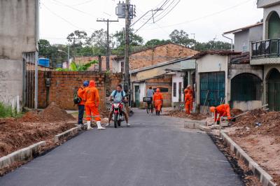 Drenagem e pavimentação da Passagem Santa Clara