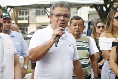 Academia ao Ar Livre da Praça Amazonas é reinaugurada com novos equipamentos