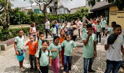Estudantes da Escola Parque Bolonha visitam pontos turísticos de Belém