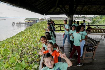Estudantes da Escola Parque Bolonha visitam pontos turísticos de Belém