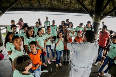 Estudantes da Escola Parque Bolonha visitam pontos turísticos de Belém