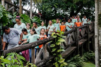 Estudantes da Escola Parque Bolonha visitam pontos turísticos de Belém