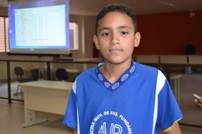 Alunos da Escola Municipal Avertano Rocha visitam o Fórum em Icoaraci