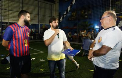 Parceria da Prefeitura com a academia de futebol de Ronaldo "Fenômeno" atenderá 300 jovens