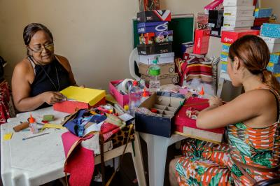 Empreendimento feminino faz parte do encerramento das oficinas de artesanato da Combel