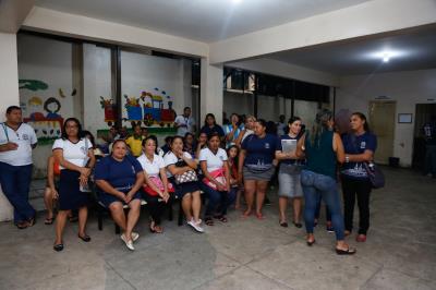 Escola municipal recebe o projeto Violão Cidadão