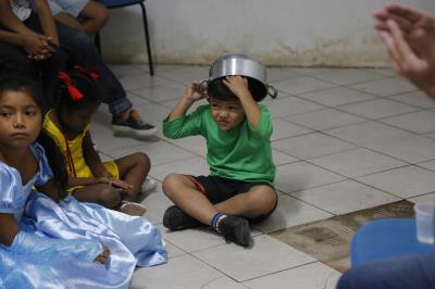Estudantes da Escola Padre Leandro recebem a visita do escritor Walcyr Monteiro