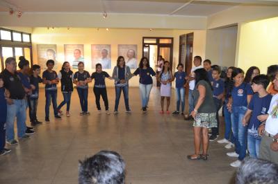 Em Icoaraci, Escola Liceu recebe etnia marajoara e antecipa programação do Dia do Índio