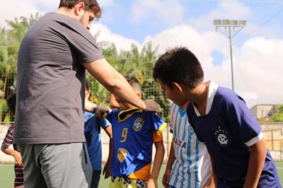 Parceria entre Prefeitura e R9 Academy transforma a vida de 300 crianças por meio do esporte