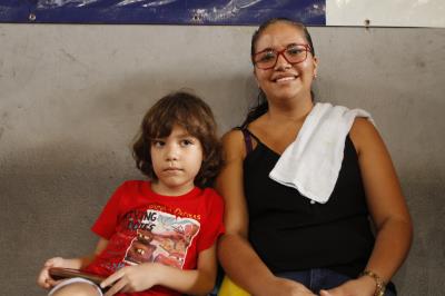 Novos contemplados para o Quinta dos Paricás assinam contrato dos imóveis