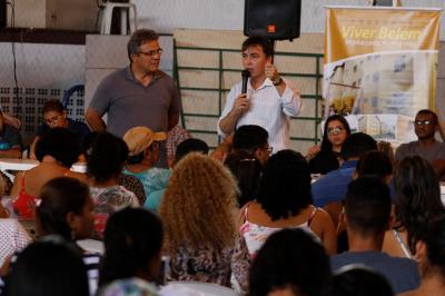 Novos contemplados para o Quinta dos Paricás assinam contrato dos imóveis