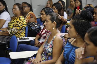Fundo Ver-o-Sol encerra curso para formação de garçom e garçonete