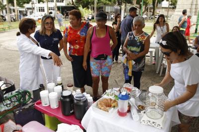 Academia ao Ar Livre é reinaugurada na praça Brasil