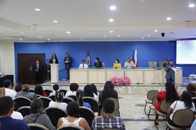 Prefeitura de Belém certifica turmas do curso de artesanato com materiais recicláveis