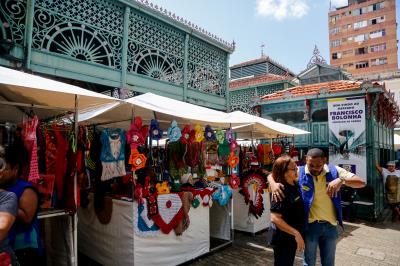 Feira de produtos artesanais movimenta o Mercado Francisco Bolonha