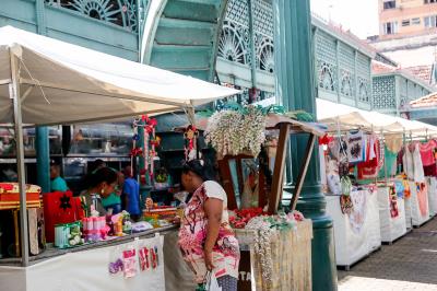 Feira de produtos artesanais movimenta o Mercado Francisco Bolonha