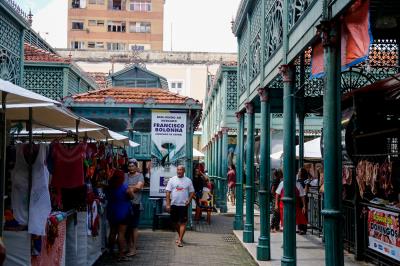Feira de produtos artesanais movimenta o Mercado Francisco Bolonha