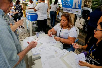 Sesma mobiliza população no Dia D de vacinação contra a gripe