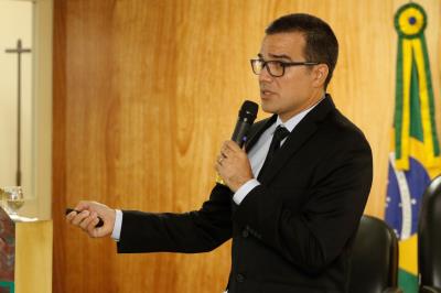 Gestão de resíduos sólidos na capital é discutida com empresários em Belém