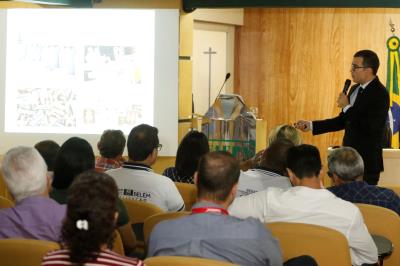 Gestão de resíduos sólidos na capital é discutida com empresários em Belém