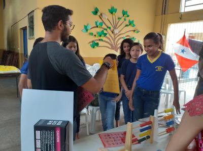 Jogos matemáticos estimulam alunos da escola Ruy da Silveira Brito