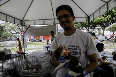 Praça do Jaú recebe Feira de Adoção de Cães e Gatos