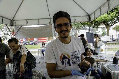 Praça do Jaú recebe Feira de Adoção de Cães e Gatos