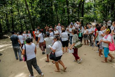 Idosos atendidos pelo Cras da Terra Firme ganham manhã de lazer no Bosque Rodrigues Alves