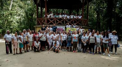Idosos atendidos pelo Cras da Terra Firme ganham manhã de lazer no Bosque Rodrigues Alves