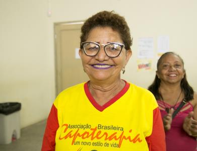 Unidade de saúde utiliza terapia alternativa em atividade com idosos