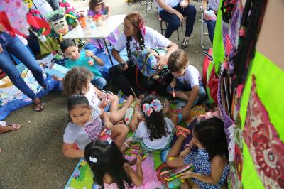 Crianças de escolas de Belém vão à praça da Bandeira declarar seus direitosr