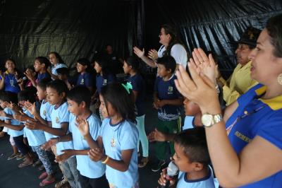 Crianças de escolas de Belém vão à praça da Bandeira declarar seus direitosr
