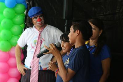 Crianças de escolas de Belém vão à praça da Bandeira declarar seus direitosr