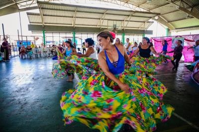 Moradores da Sacramenta conhecem projetos sociais da Prefeitura de Belém