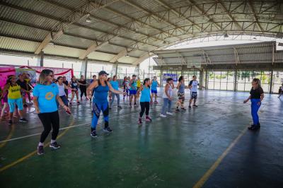 Moradores da Sacramenta conhecem projetos sociais da Prefeitura de Belém
