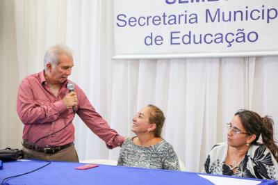 Aula inaugural marca o início do projeto “Alfabetização em Movimento”