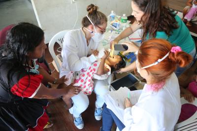 Consultório de Rua leva serviços de saúde bucal e nutricional a venezuelanos