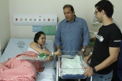 Recém-nascida recebe a chave da cidade de Belém na Semana do Bebê